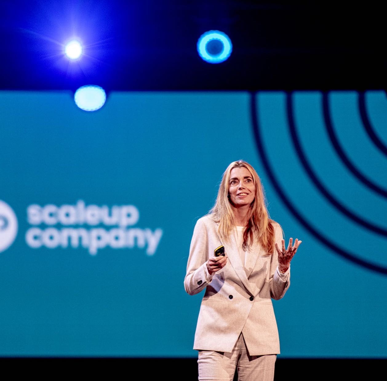 Astrid Groenewegen giving her keynote at the Scaling Up conference