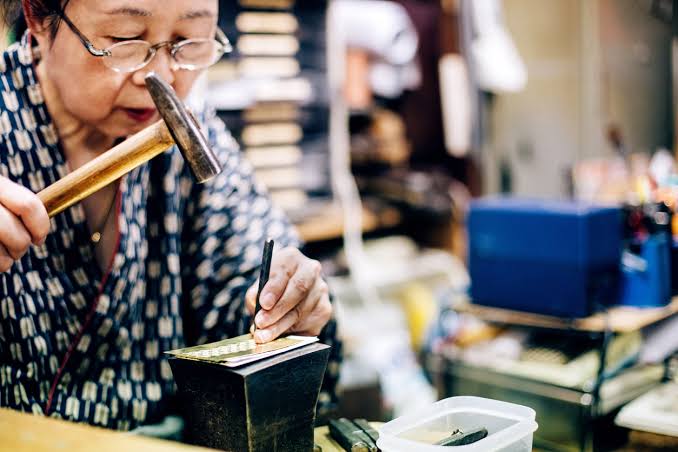 Older adults participating in community work in Japan